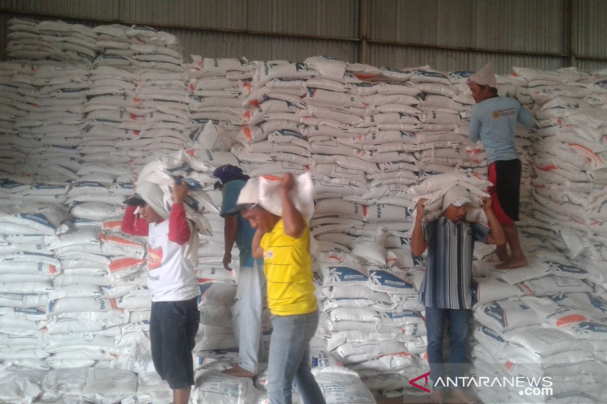 Bulog Rejang Lebong targetkan pembelian beras petani 2.273 ton