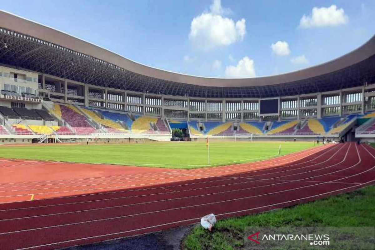 Piala Menpora dibuka secara sederhana di Stadion Manahan Solo