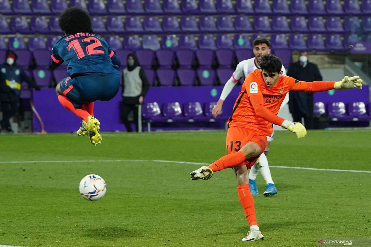 Gol penjaga gawang selamatkan Sevilla dari kekalahan  atas Real Valladolid