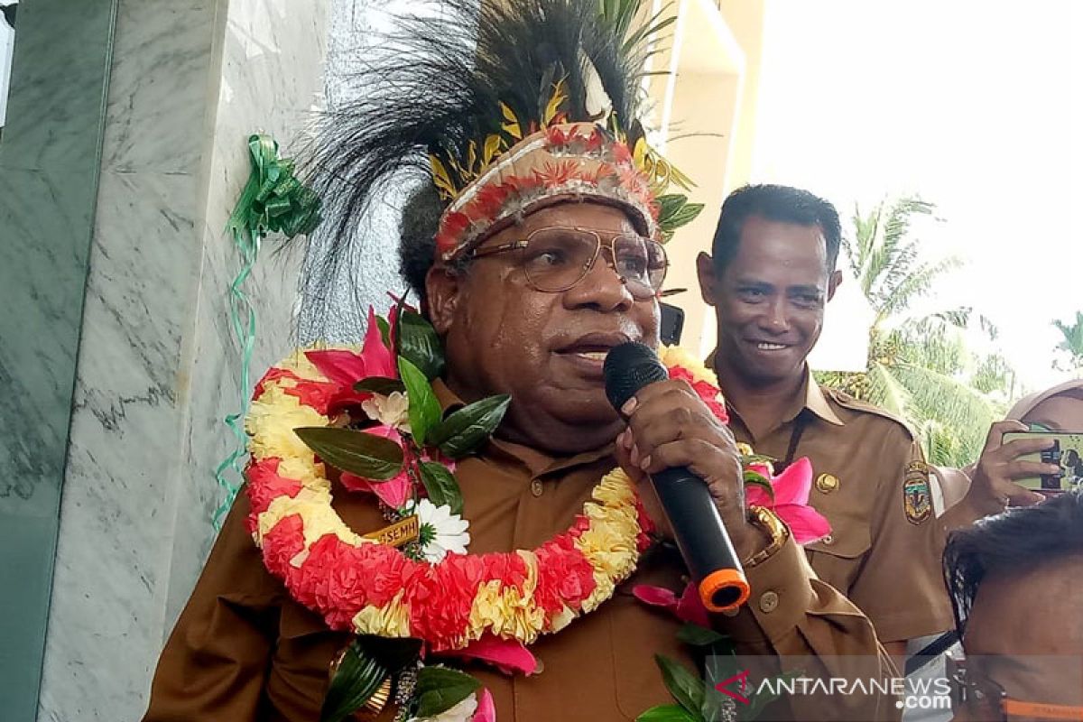 Bupati Eltinus Omaleng jamin keamanan Mimika selama PON XX Papua