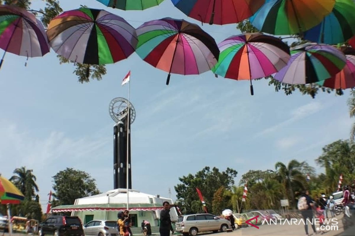 Lomba senam Jepin kreasi di Tugu Khatulistiwa pelestarian seni-budaya