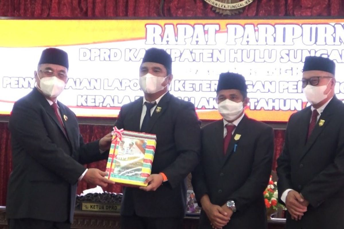 Bupati HSS sampaikan LKPJ APBD 2020