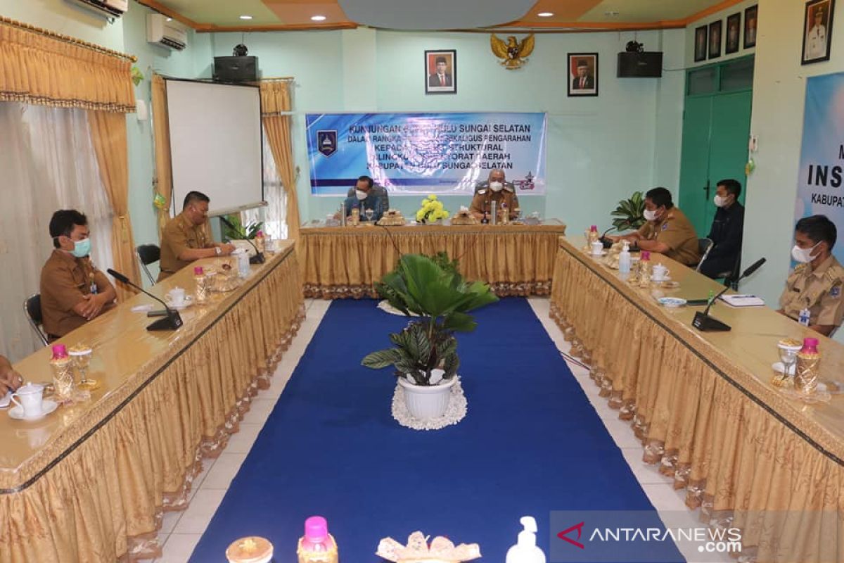 Pembinaan rutin, Bupati HSS kunjungi OPD lingkup pemkab