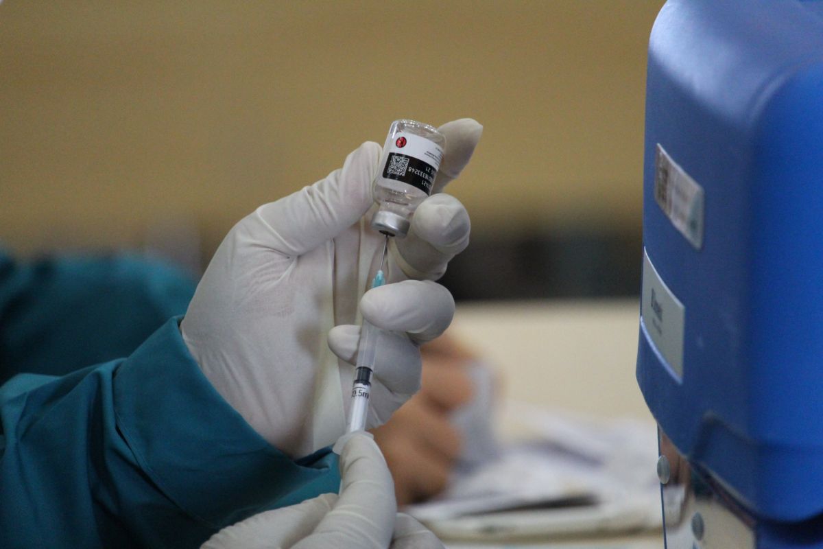 Eye on vaccine embargo, govt to order more Sinovac shots