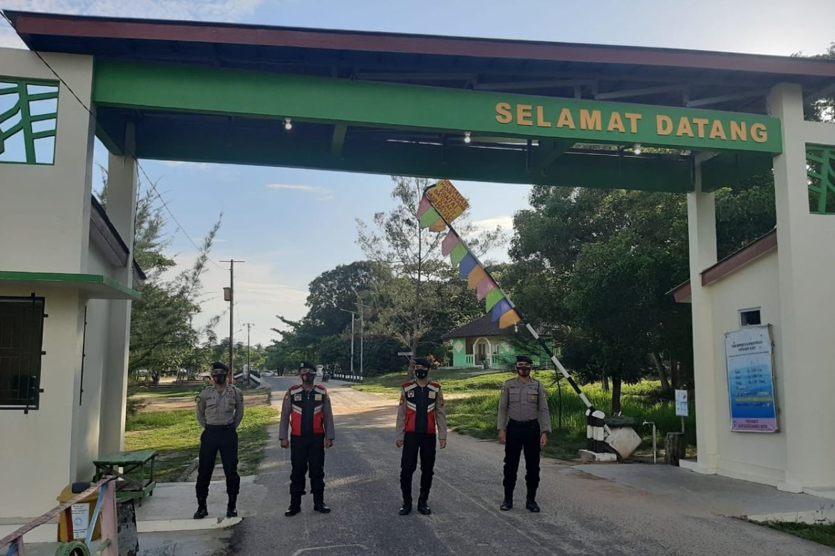 Polisi Bangka Barat pantau penerapan protokol kesehatan objek wisata