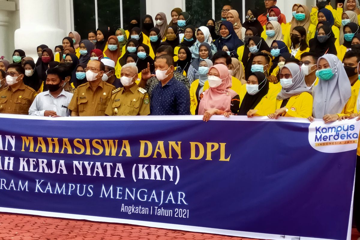 Ratusan mahasiswa dilepas ikuti program kampus mengajar di Asahan