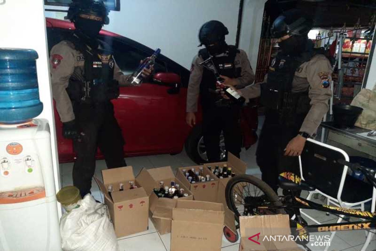 Polresta Surakarta amankan penjual minuman keras tanpa izin