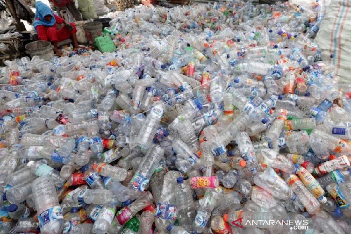 Transformasi ekonomi hijau, wajibkan produsen kurangi kemasan plastik sekali pakai