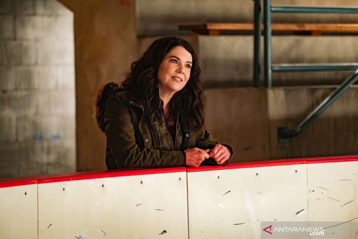 Cerita Lauren Graham berperan di "The Mighty Ducks: Game Changers"