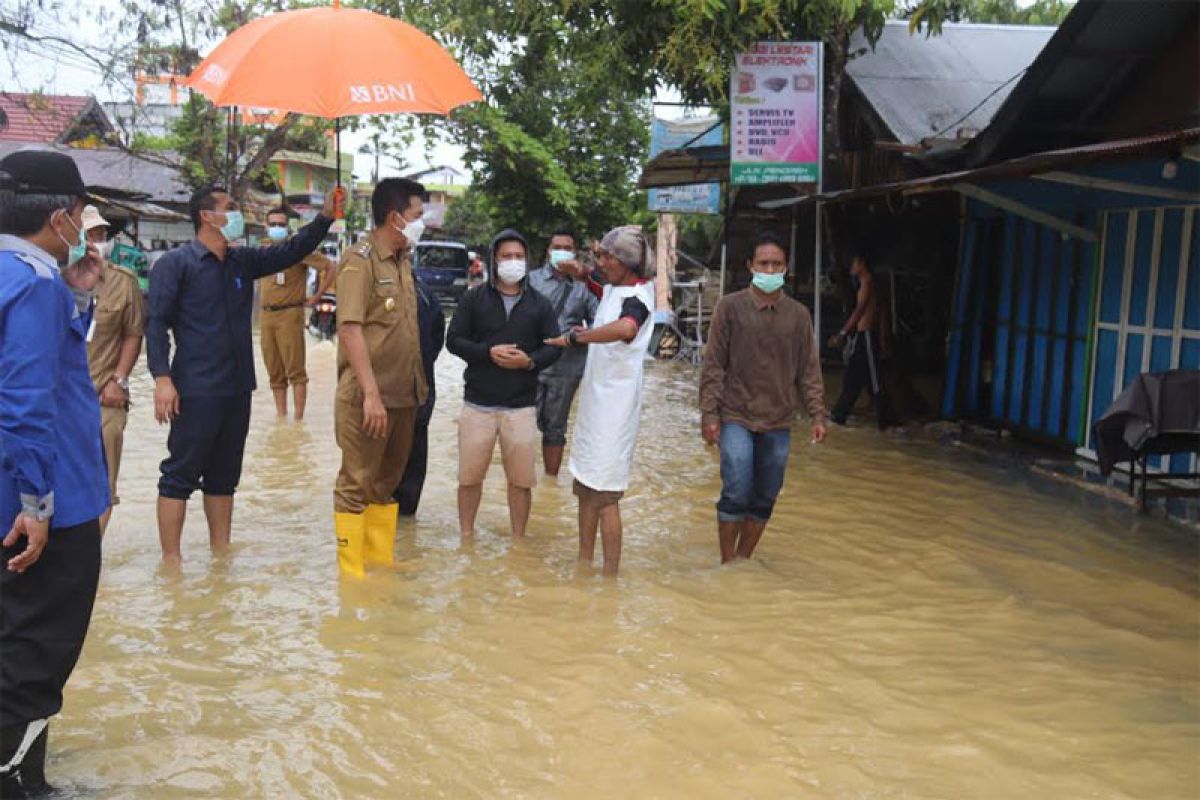 Bupati Barut perintahkan lokasi banjir Sungai Bengaris  dipetakan