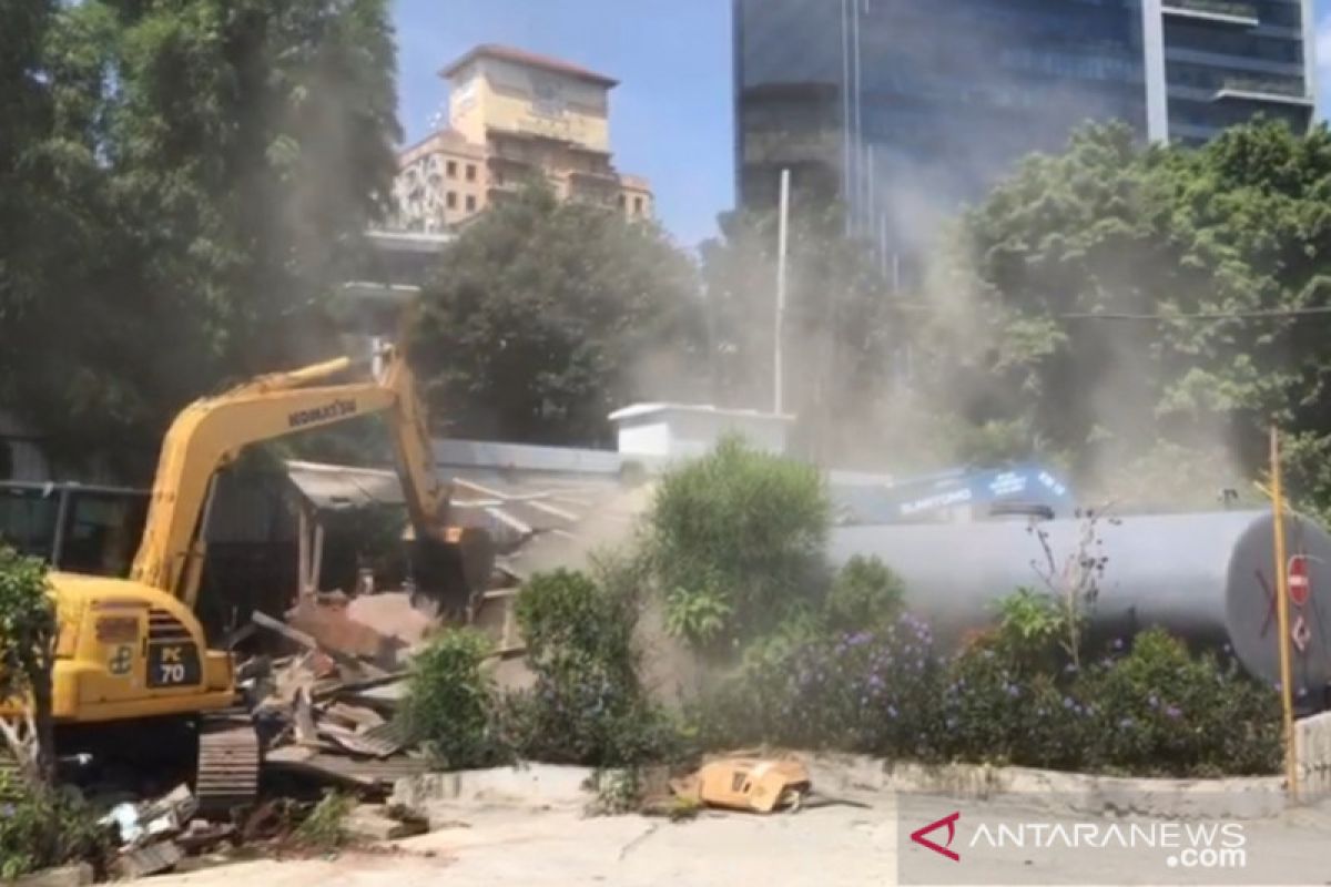 Satpol PP DKI tertibkan produsen beton langgar izin di Jaksel