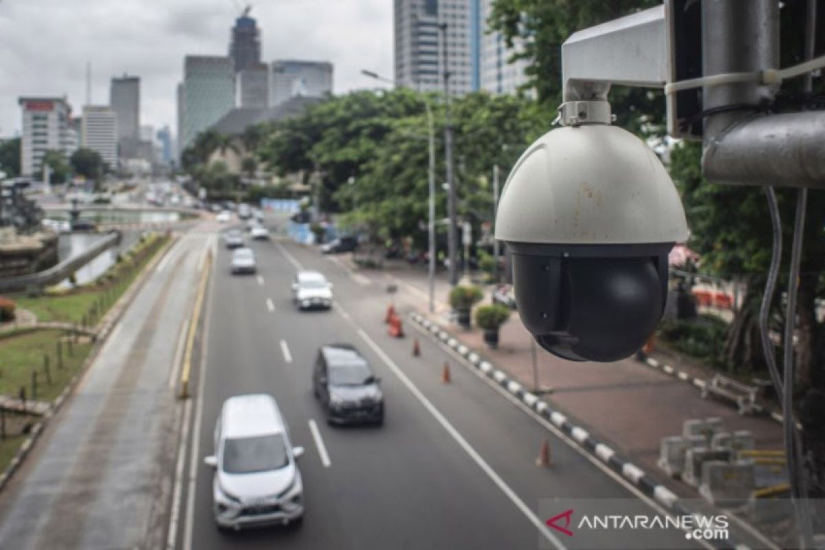 Polisi prioritaskan pelat nomor putih untuk kendaraan baru