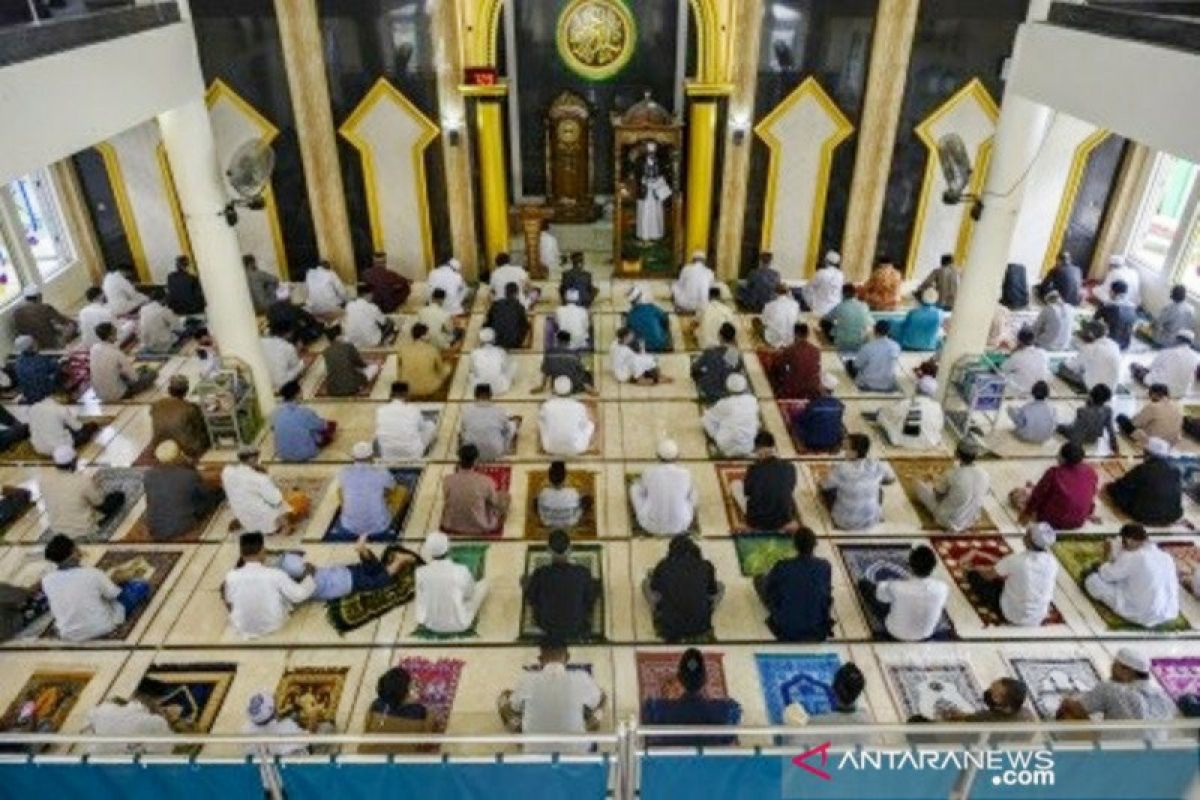 Jakarta kemarin, Shalat Id di tempat terbuka hingga mutasi corona