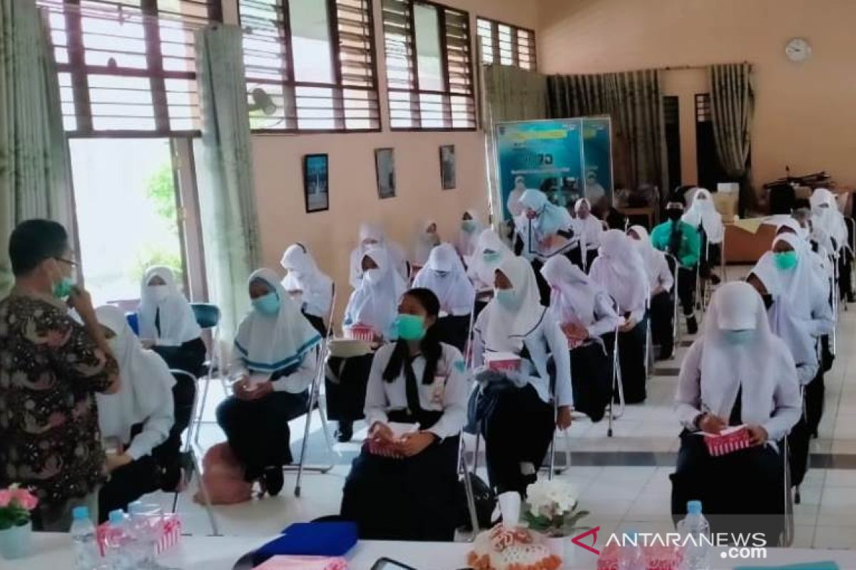 40 peserta di HSS ikuti Bengkel Sastra Balai Bahasa Kalsel