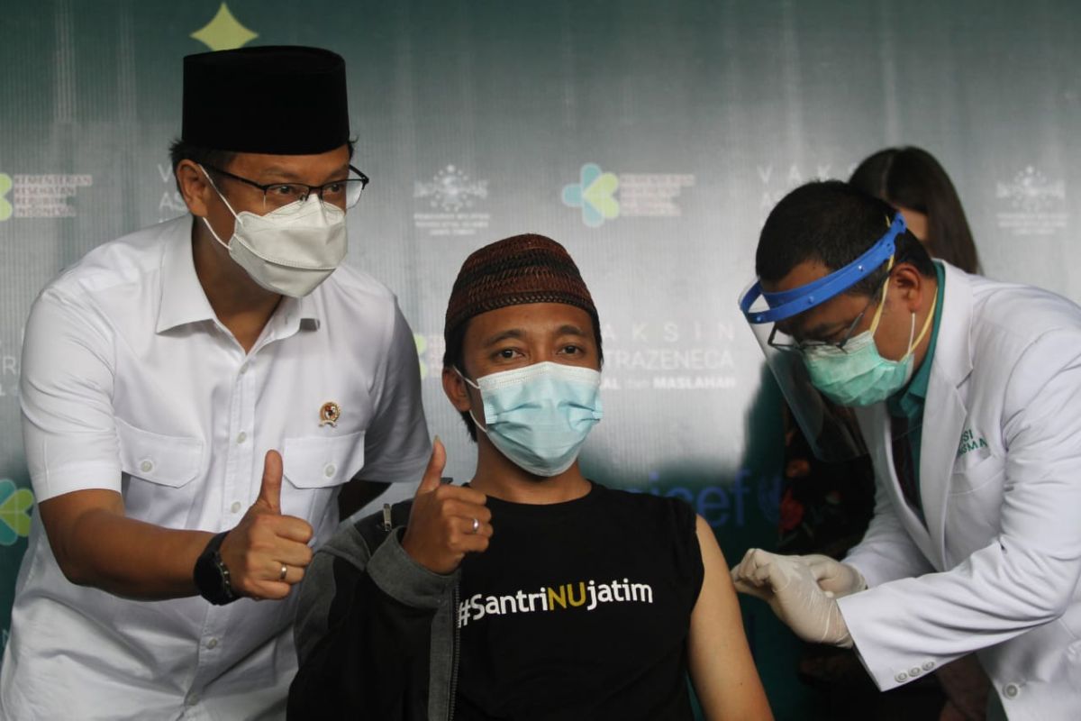 Indonesia has over 360 million vaccine doses: minister