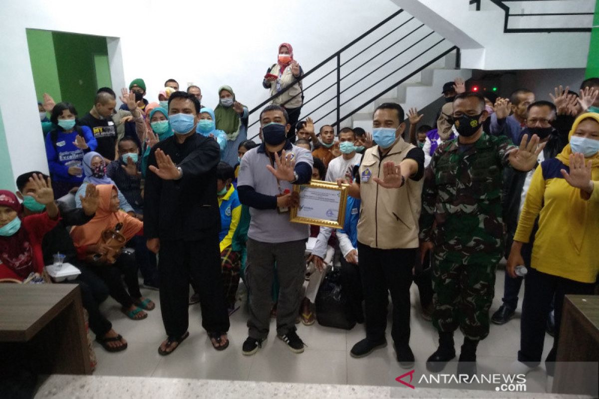 Membebaskan orang gangguan jiwa di Garut dari derita pasung