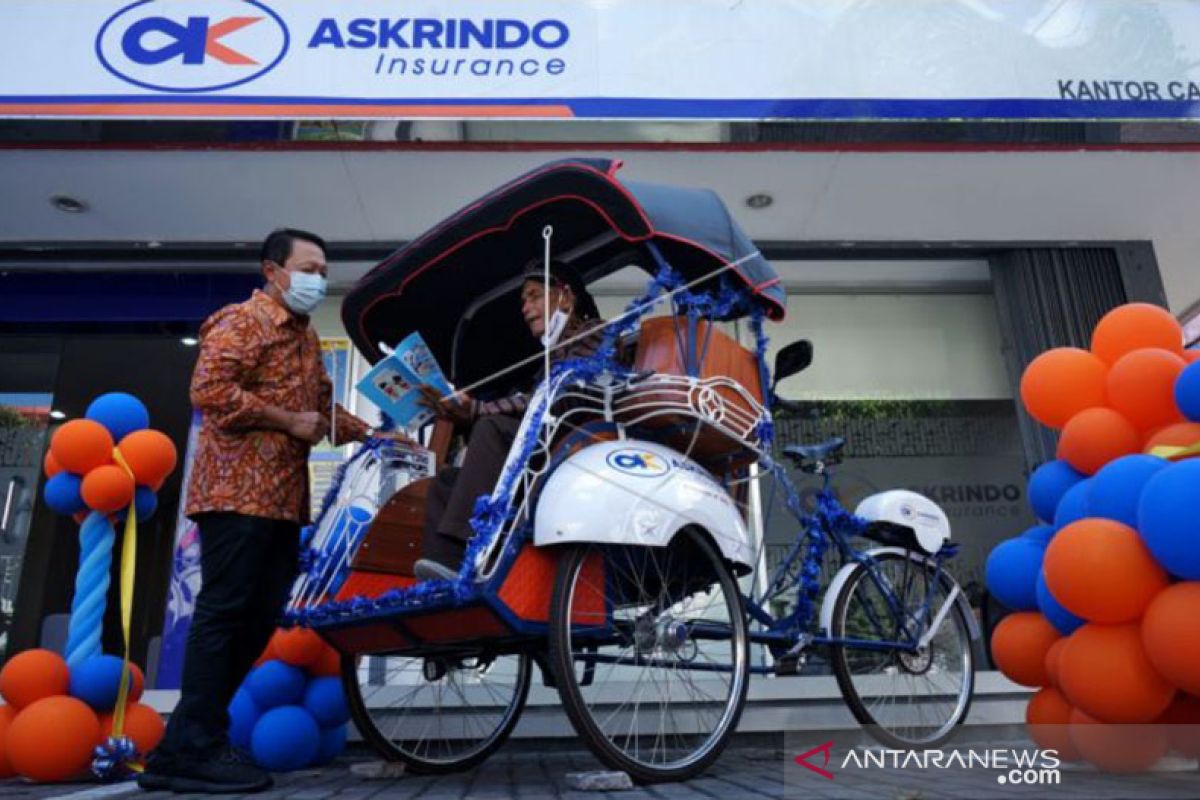 Askrindo serahkan becak pustaka bertenaga listrik di Yogyakarta