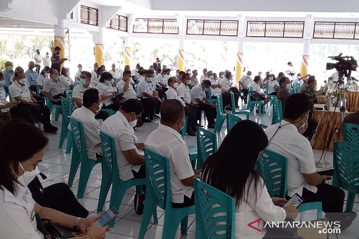 Bupati  minta pejabat Sangihe berinovasi manfaatkan krisis jadi peluang