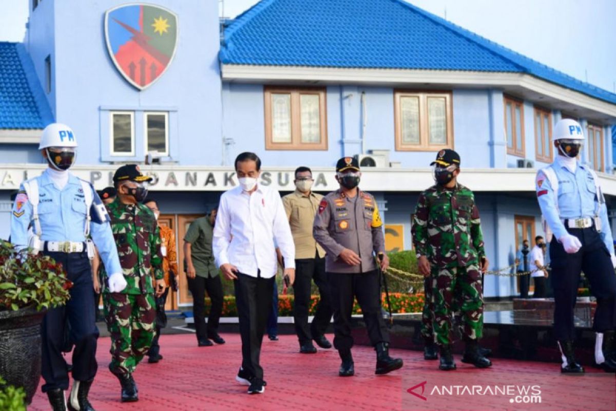 Presiden perintahkan Menhub tambah dua penerbangan ke Bandara Kuabang