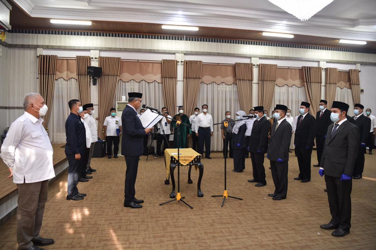 Lantik 15 pejabat eselon II, ini pesan Gubernur Aceh