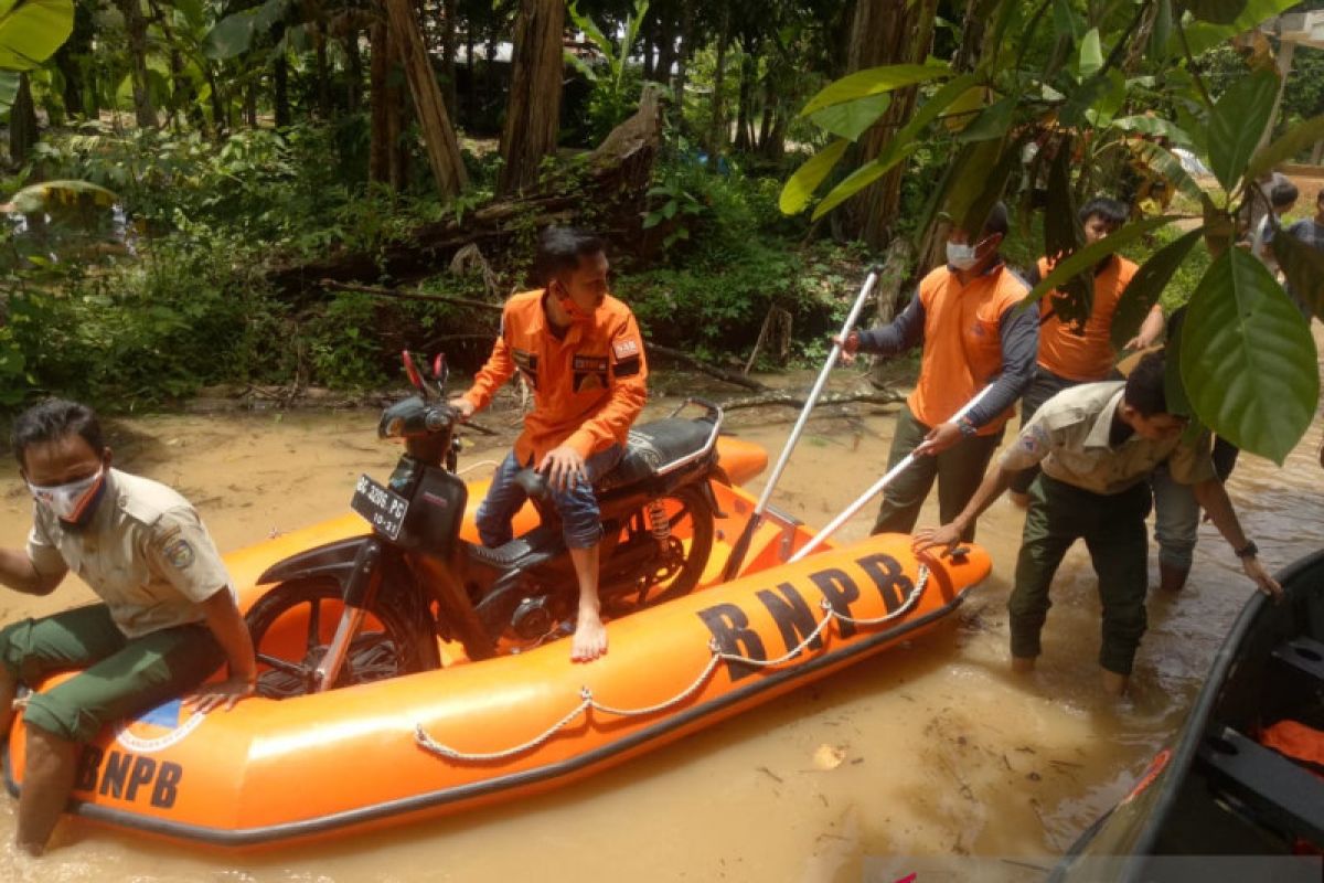 Warga dua desa di Ogan Komering Ulu terancam  terisolir akibat banjir