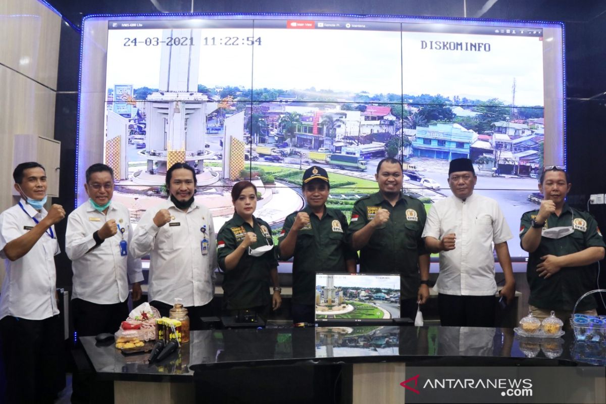 Anggota DPRD berikan masukan Command Center Pemkot Banjarbaru