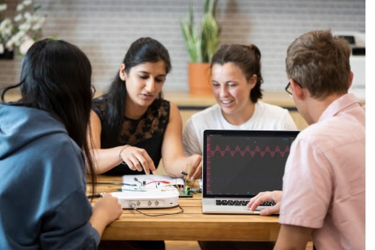 Liquid Instruments perkenalkan Moku:Go, solusi edukasi lab untuk ilmuwan