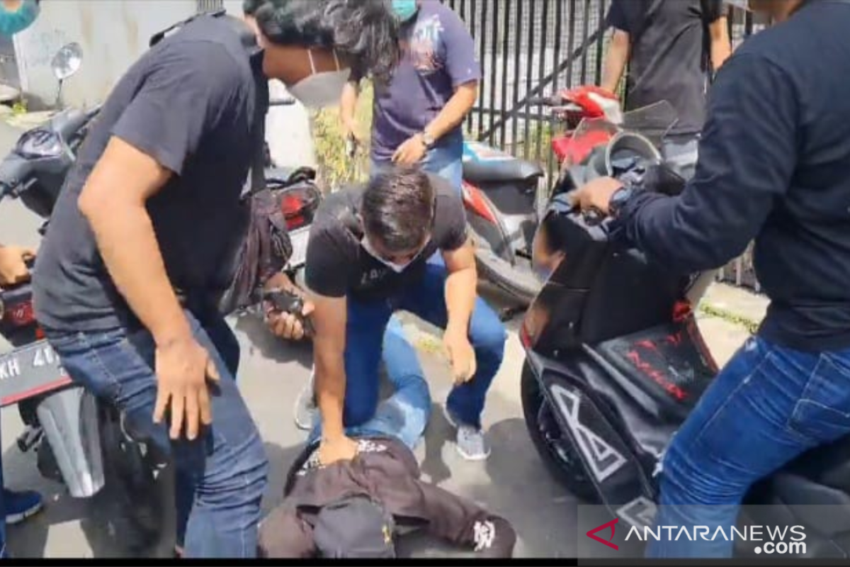 Si Udin pejambret lansia sampai terseret motor dibekuk polisi