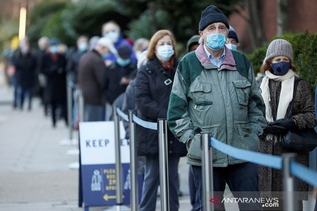 Inggris akan larang vaksin AstraZeneca untuk kalangan muda