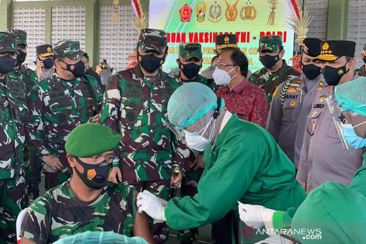 Panglima TNI terima 130 ribu vaksin COVID-19 AstraZeneca untuk prajurit