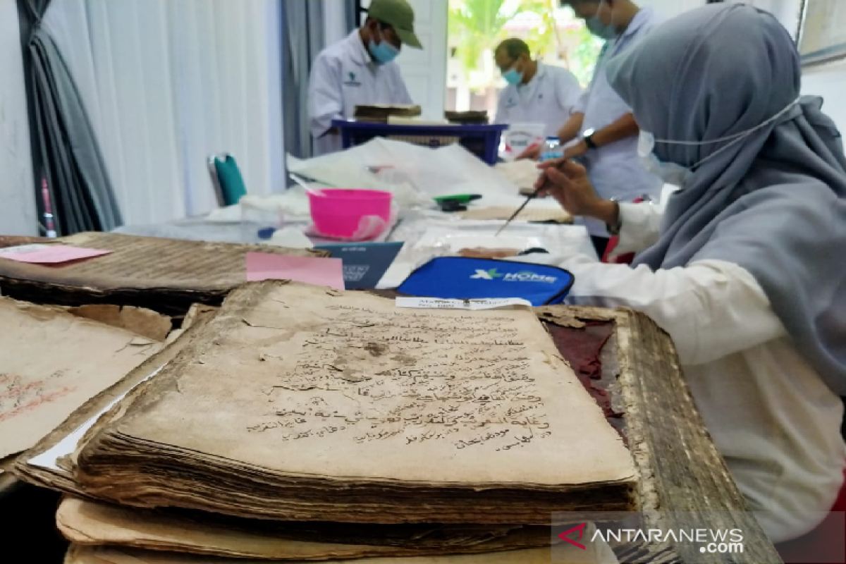Perpustakaan nasional konservasi ratusan manuskrip Aceh