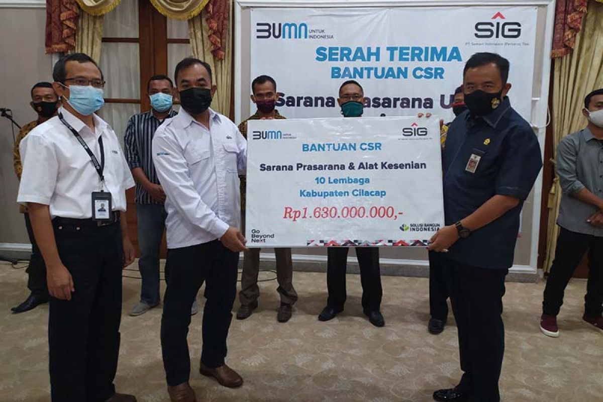 Bantu pembangunan infrastruktur Cilacap, Semen Indonesia gelontorkan Rp1,63 miliar