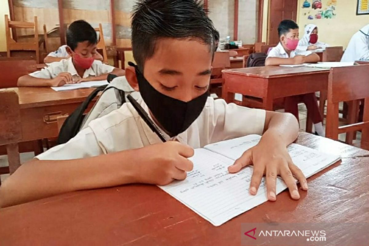 Empat SMP/SMA di Batang diizinkan uji coba pembelajaran tatap muka