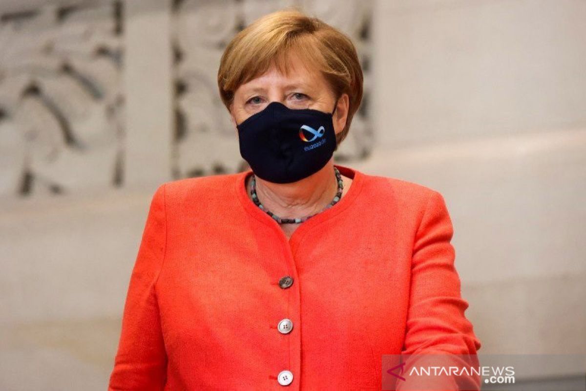 Merkel: Uni Eropa butuh kapasitas produksi vaksin lebih banyak
