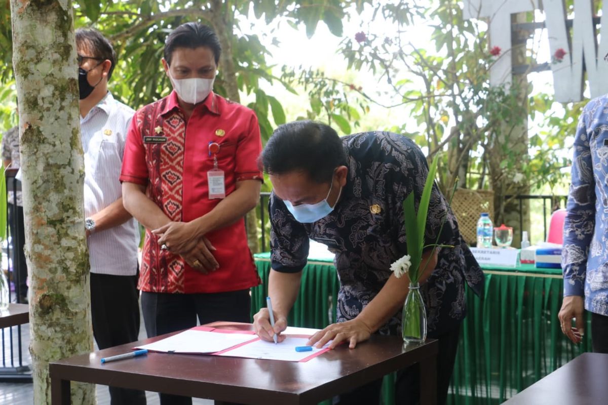 Tomohon tandatangani perjanjian kinerja wujudkan pemerintahan bersih