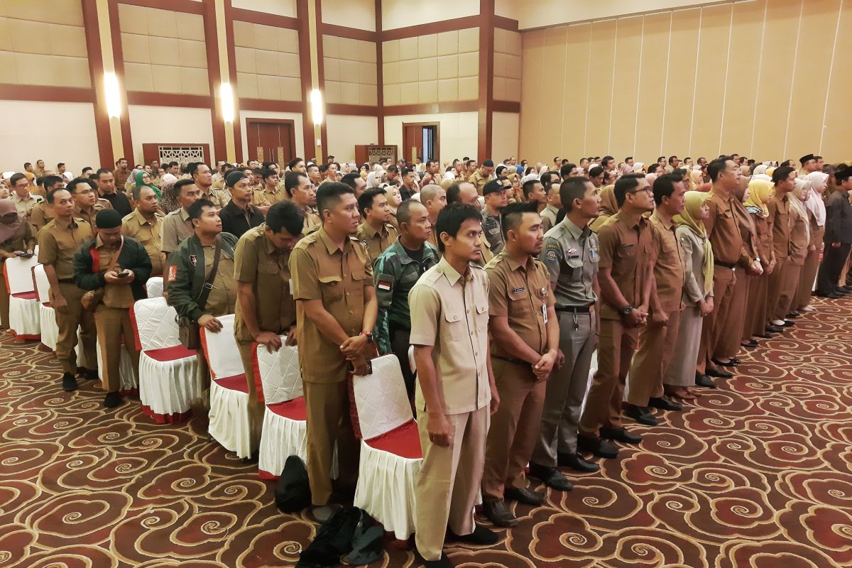 Sekda dan Stafsus Gubernur Kepri beda pandangan soal tenaga honorer