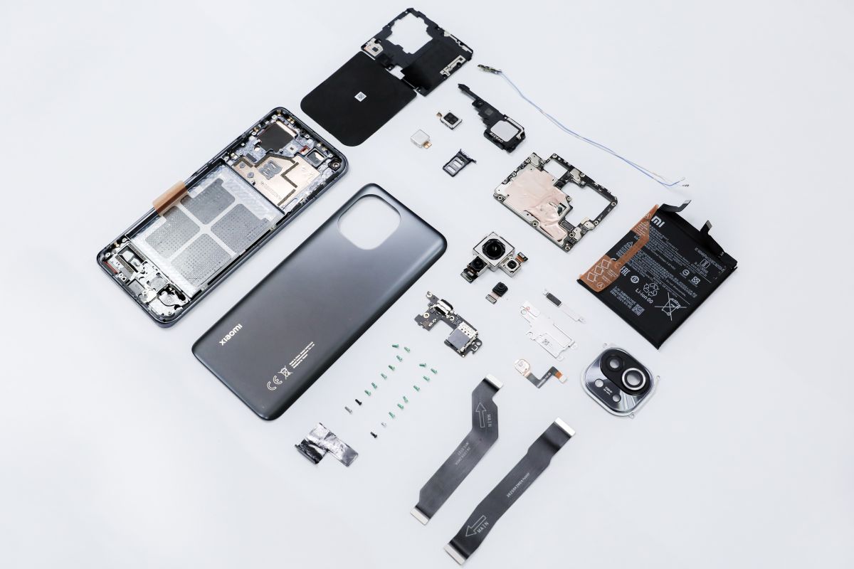 Xiaomi buka-bukaan komponen Mi 11