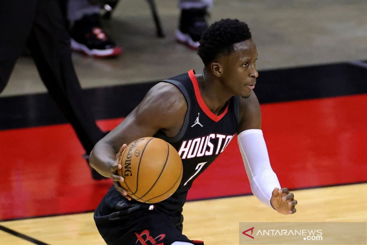 Pebasket Victor Oladipo hijrah dari Rockets ke Heat