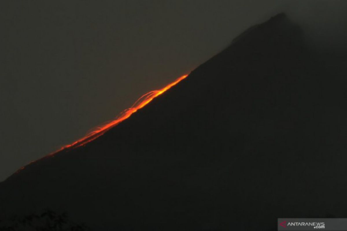 BPPTKG: Gunung Merapi meluncurkan guguran lava ke arah tenggara