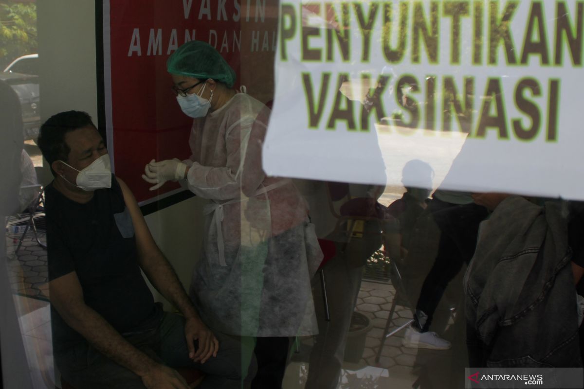 210 wartawan di Kota Kupang terima vaksinasi dosis kedua