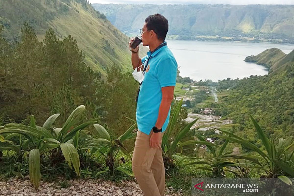 Menparekraf: Danau Toba tak kalah dengan Bali