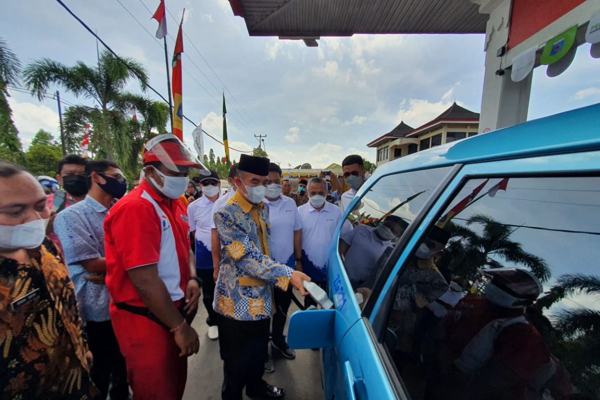 Pertamina meluncurkan program langit biru di Mataram