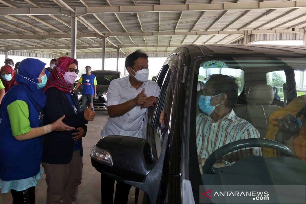 XL Axiata bersama UI dan RSUI menjadi yang pertama gelar Sentra Vaksinasi Drive Thru di Depok