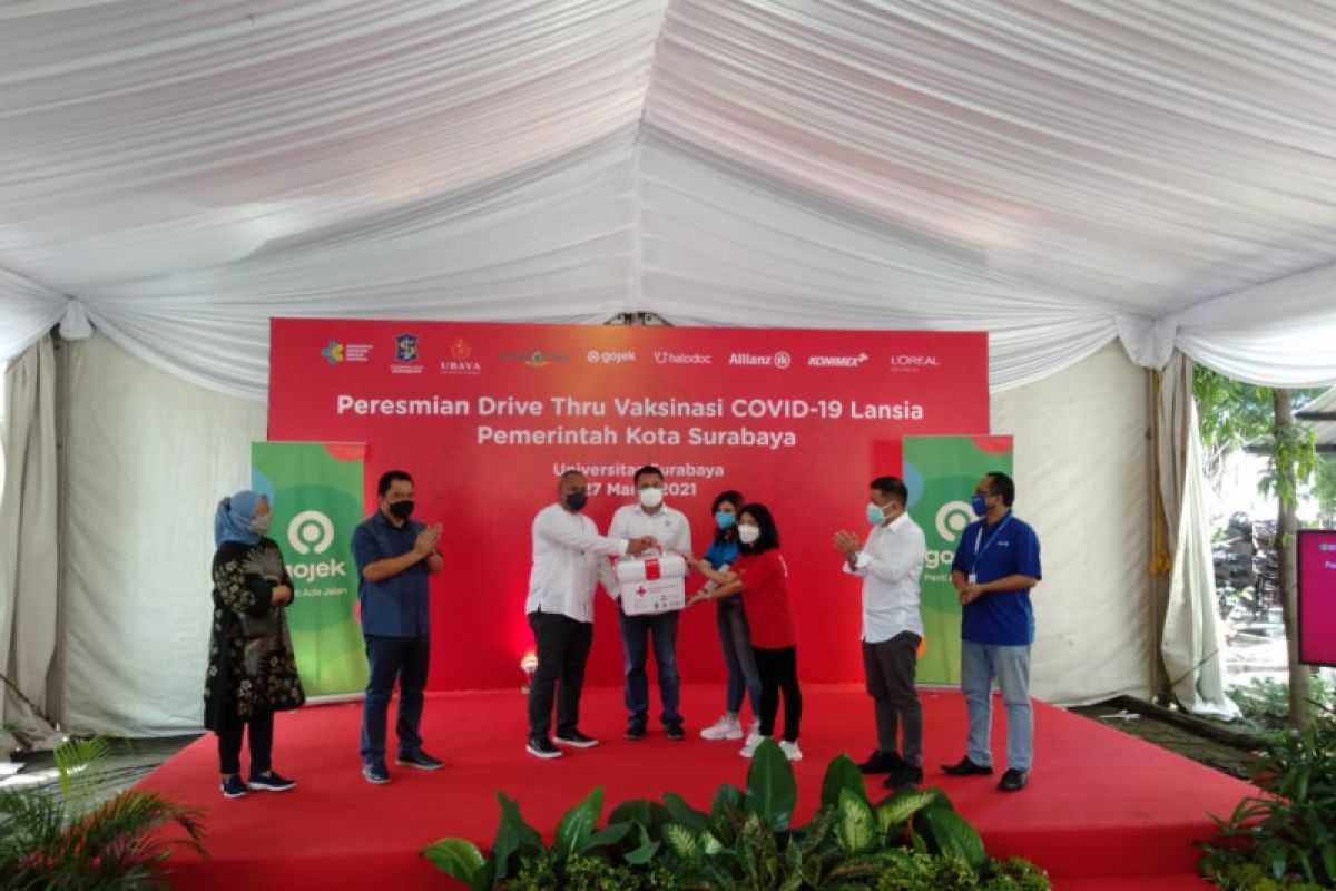 East Java gets first drive-through COVID-19 vaccination facility