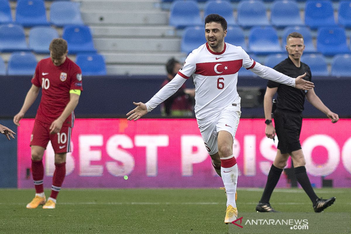 Turki permalukan Norwegia tiga gol tanpa balas 3-0