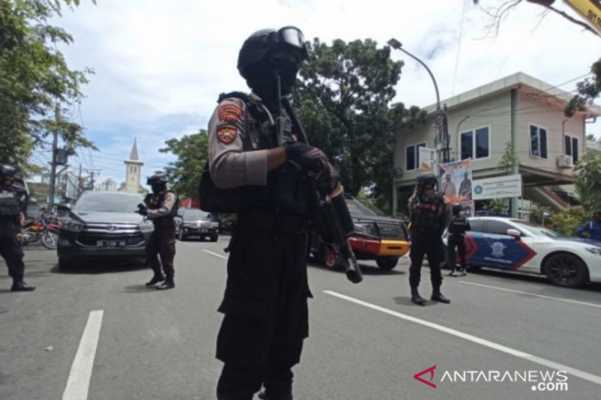 Kapolda Jatim instruksikan jaga ketat gereja pascaledakan Bom di Makassar