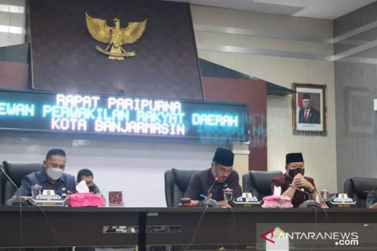 Advertorial- DPRD Banjarmasin gelar rapat paripurna penyampaian LKPj Wali Kota  2020