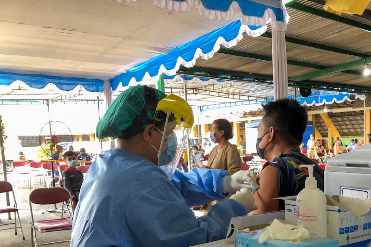 Yogyakarta segera menuntaskan vaksinasi pedagang pasar tradisional