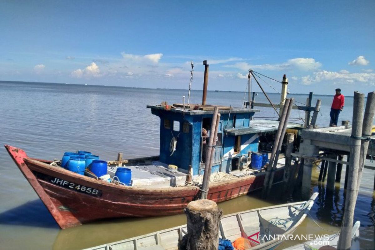 Bakamla-DKP Riau tangkap enam kapal curi ikan