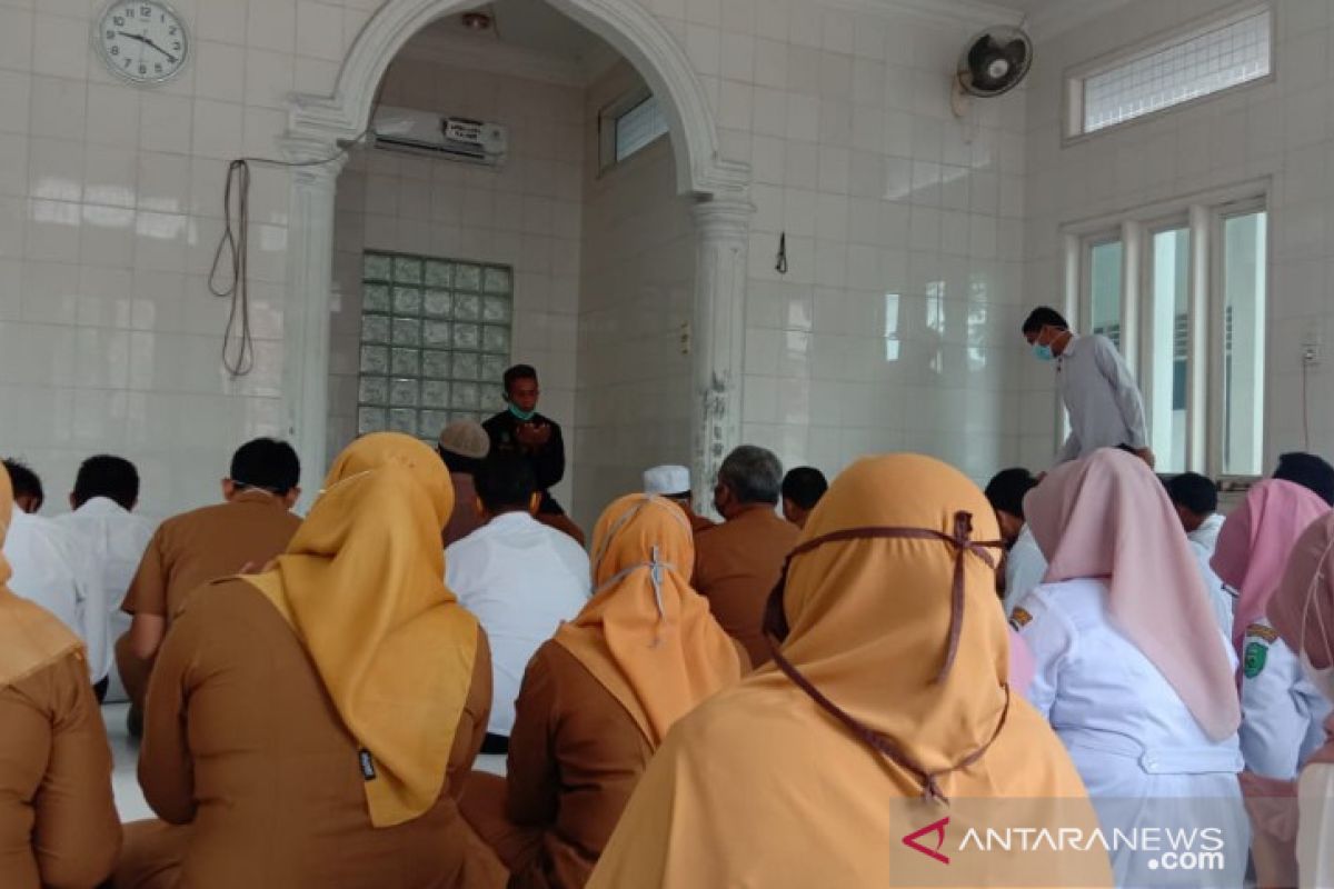 DPRD Kota Padangsidimpuan gelar doa bersama menghadapi wabah COVID-19